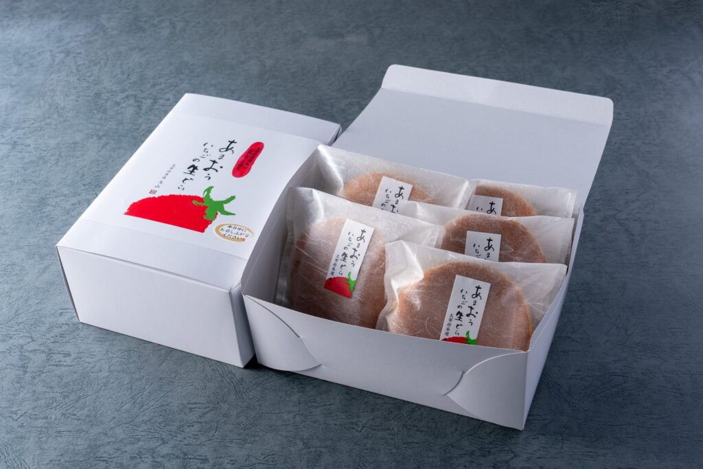 和菓子の繊細な食感と彩りを伝える、ECサイト用写真撮影